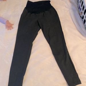 Old navy full panel maternity pants